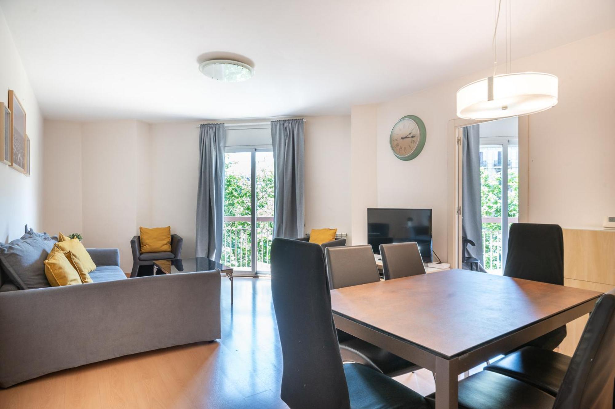 R&B Muntaner Apartment Barcelona Ngoại thất bức ảnh